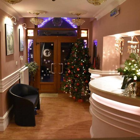 Hotel Galeria Pezinska Baba بيزينوك المظهر الخارجي الصورة