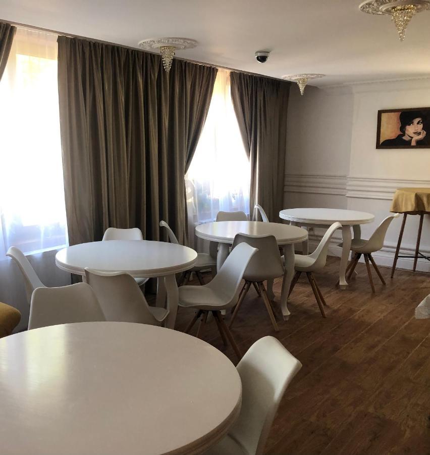 Hotel Galeria Pezinska Baba بيزينوك المظهر الخارجي الصورة