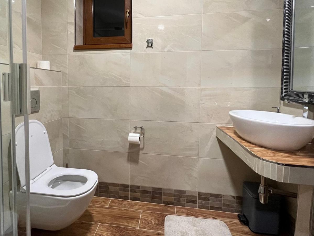 Hotel Galeria Pezinska Baba بيزينوك المظهر الخارجي الصورة