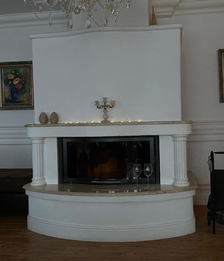 Hotel Galeria Pezinska Baba بيزينوك المظهر الخارجي الصورة